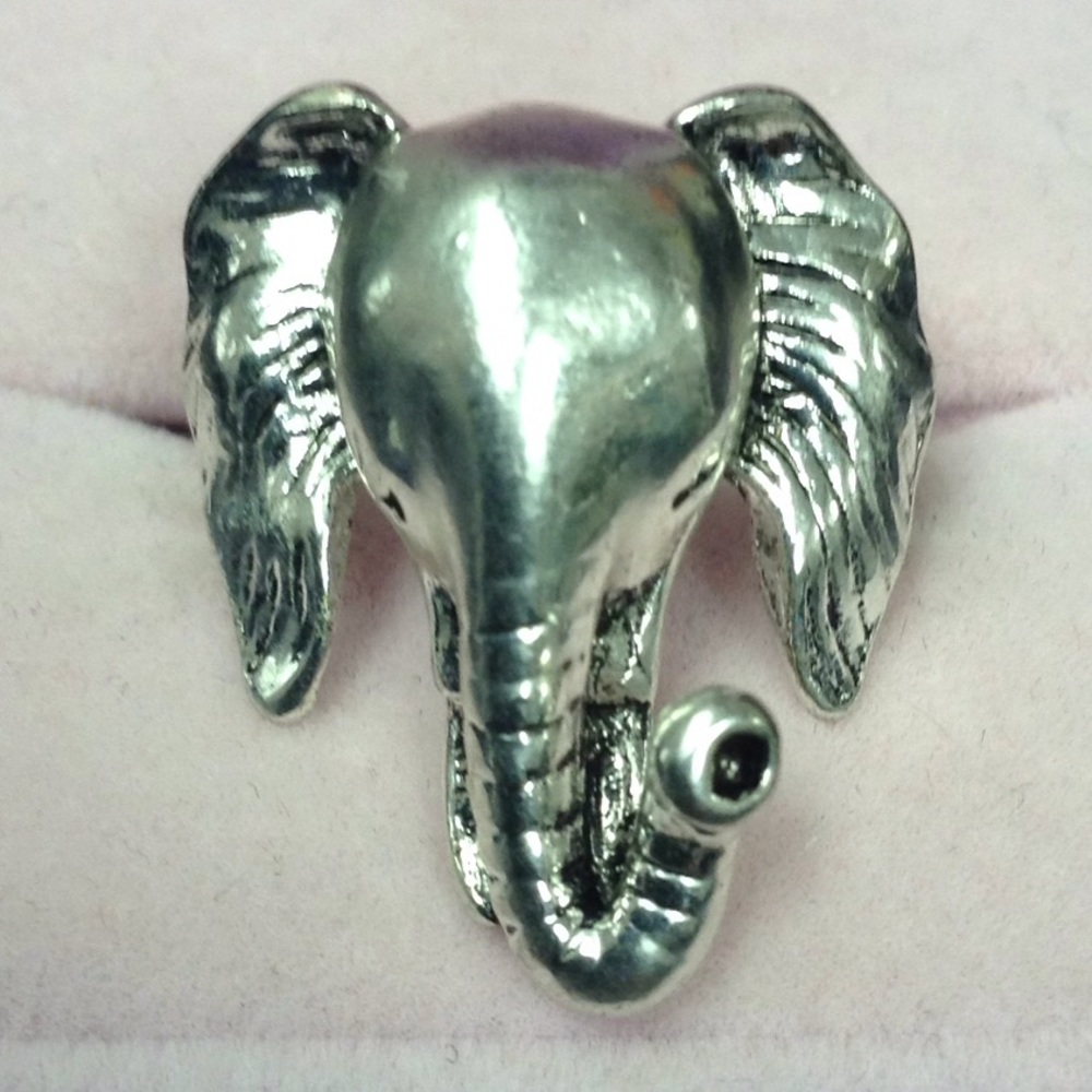 Ornate silver elephant ring size 8.5